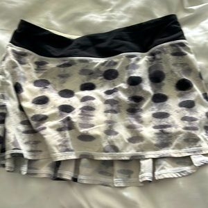 Great condition vintage style lulu skirt